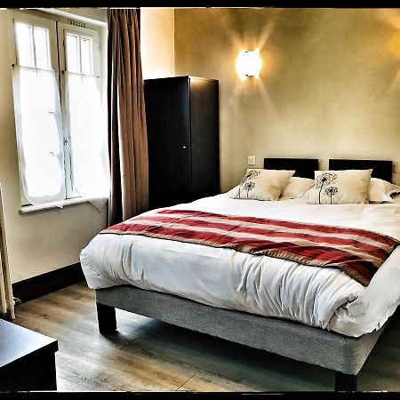 Logis Hotel La Foret Senonches Bagian luar foto