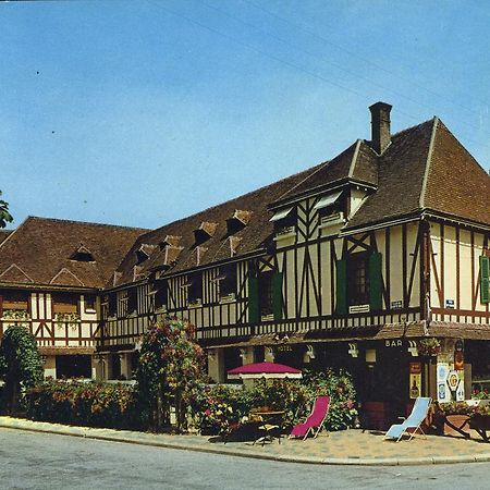 Logis Hotel La Foret Senonches Bagian luar foto