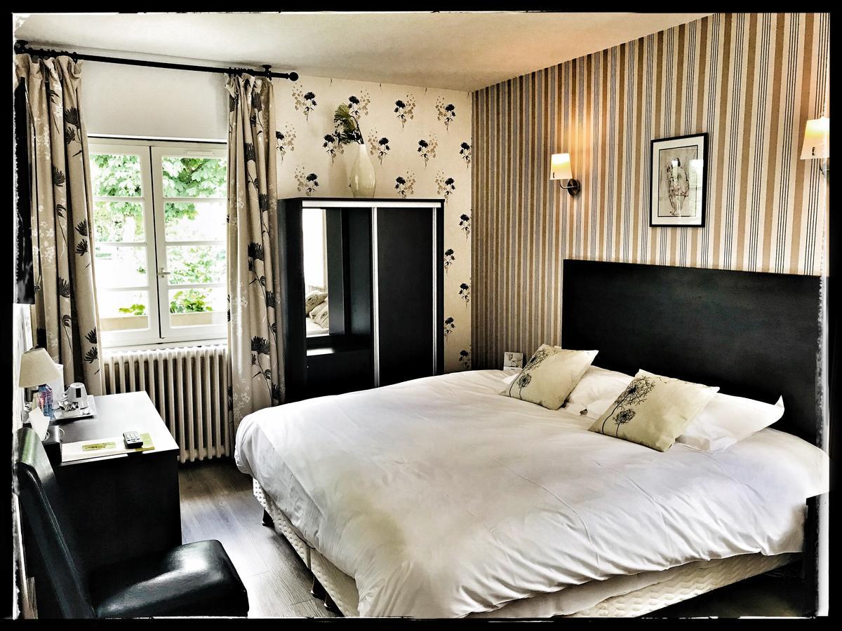 Logis Hotel La Foret Senonches Bagian luar foto