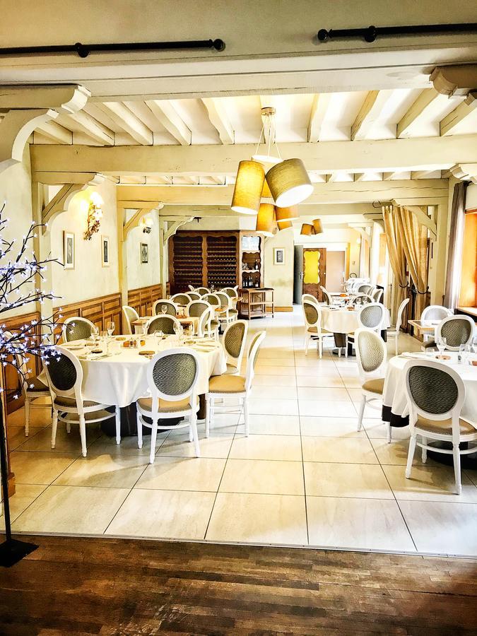 Logis Hotel La Foret Senonches Bagian luar foto